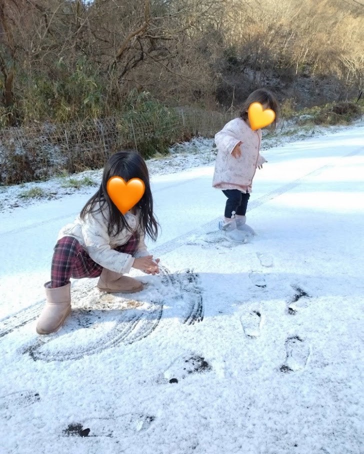 雪遊び